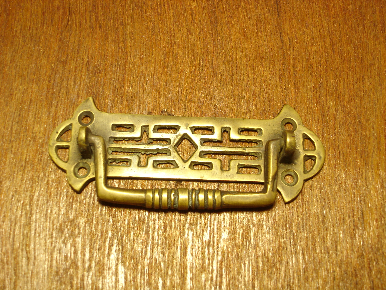 Brass Handle Item Code A.055 Size : L:102 mm. W:37 mm.